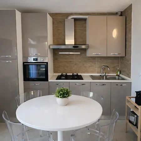 Appartement Parcheggio-terrazza, Il Paradiso Di Via Dante *