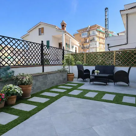 Parcheggio-terrazza, Il Paradiso Di Via Dante Daire